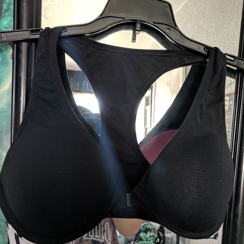 Vs pink Clip in front sports bra
